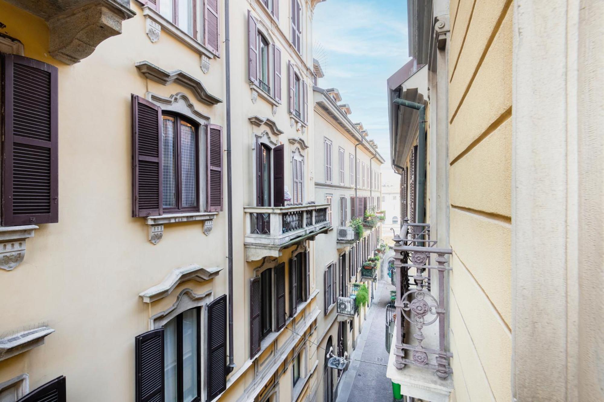 Amazing, New & Fully Furnished Studio In Duomo ミラノ エクステリア 写真