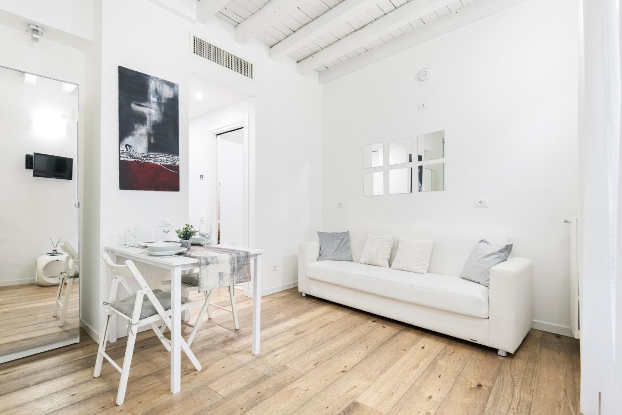 Amazing, New & Fully Furnished Studio In Duomo ミラノ エクステリア 写真