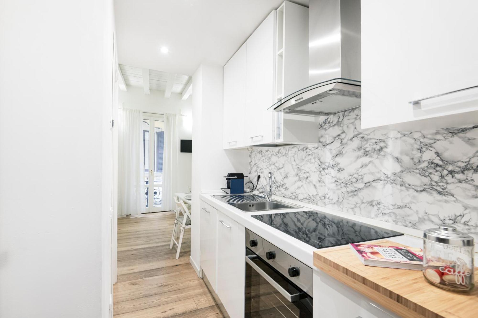 Amazing, New & Fully Furnished Studio In Duomo ミラノ エクステリア 写真