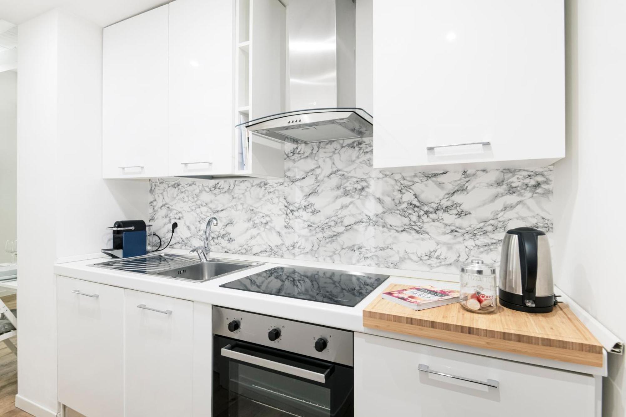 Amazing, New & Fully Furnished Studio In Duomo ミラノ エクステリア 写真